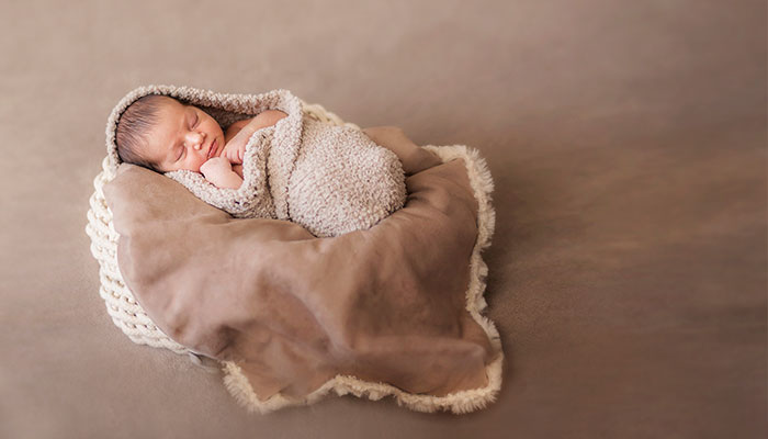 Artemisia Photo - servizio fotografico professionale neonato